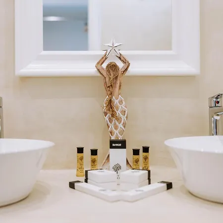 Hotiday Collection - Naxos Hotell 4*