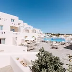 Hotiday Collection - Naxos 4*